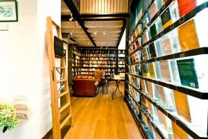 bookshops and book cafe in MIlan